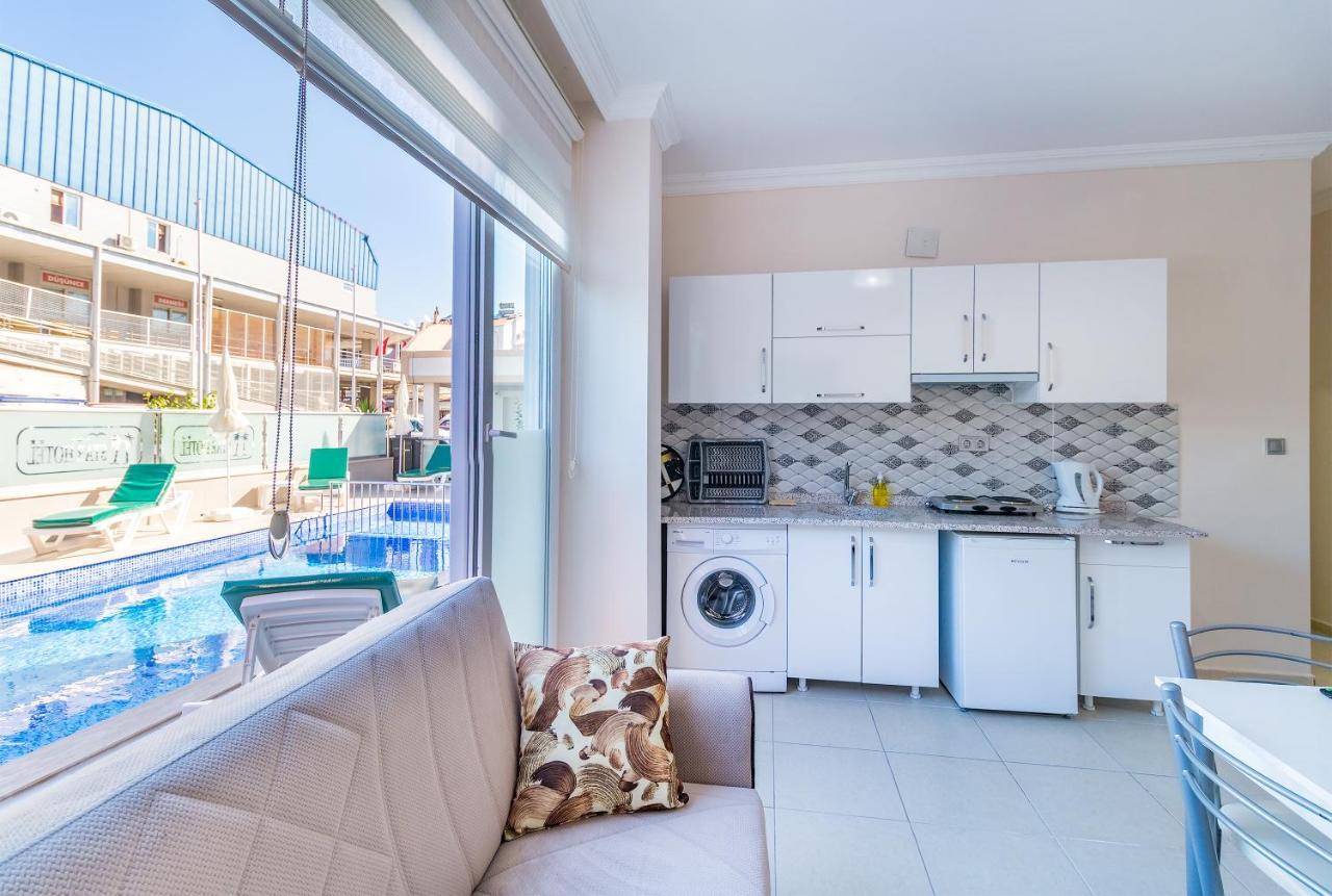 Apartments Near To City Center And Beach 말마리스 외부 사진