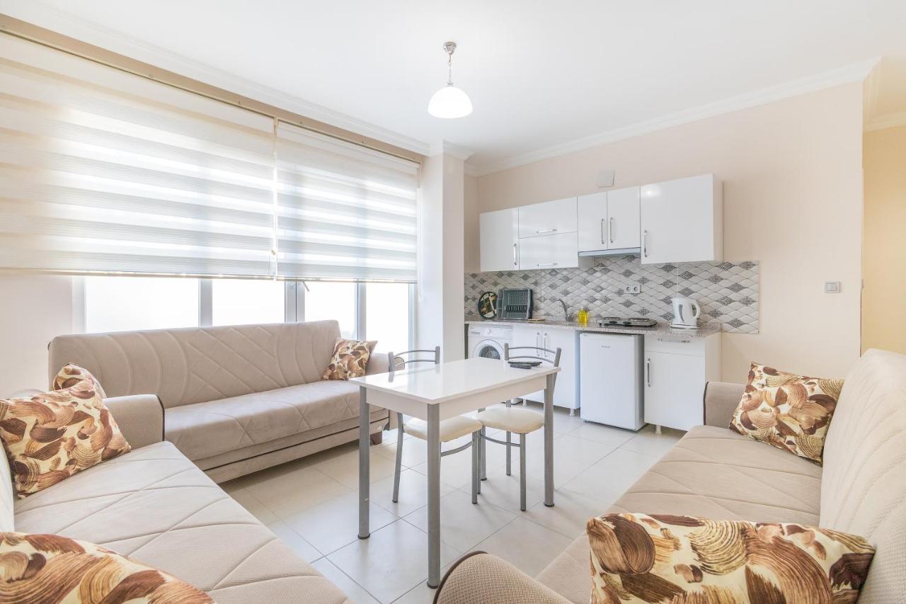 Apartments Near To City Center And Beach 말마리스 외부 사진